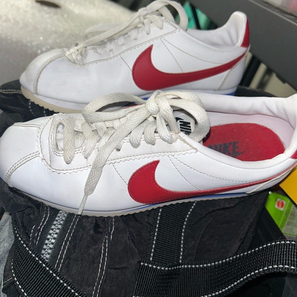Nike Cortez as is condition size 8 woman - Picture 4 of 10